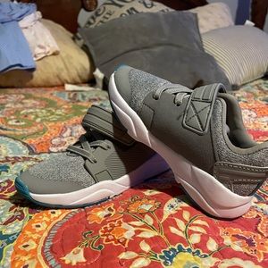 Cat & jack tennis shoes